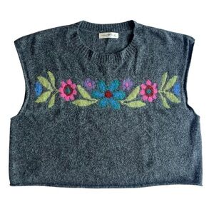 Natural Life Loose Fit Boxy Cut Cropped Sweater Vest Charcoal Gray Floral Size M